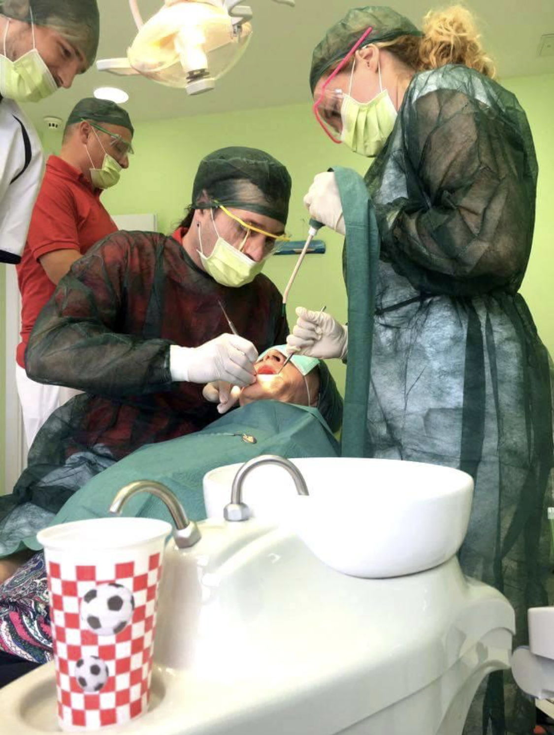 Oralna kirurgija s implantologijom - 