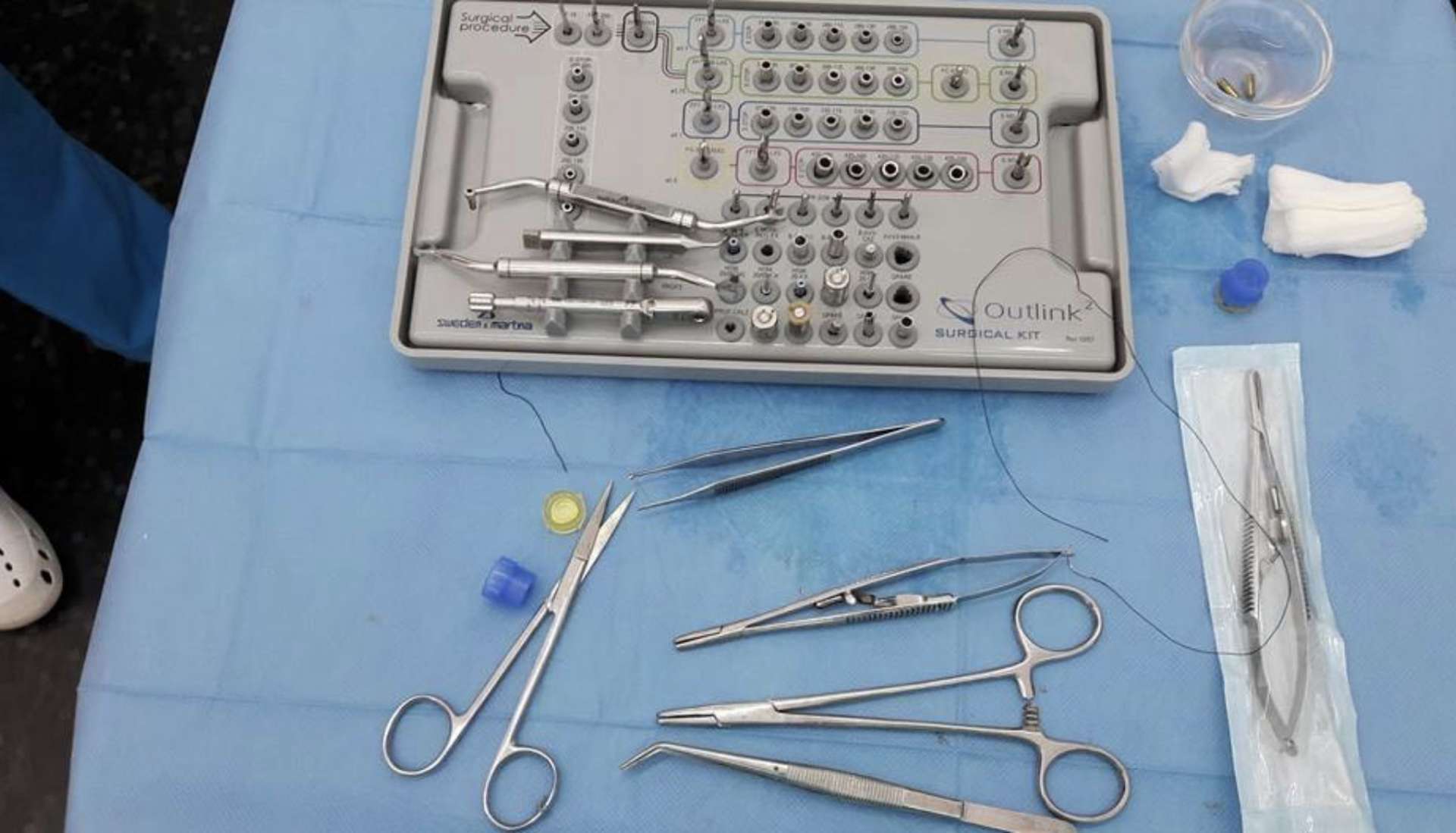 Oralna kirurgija s implantologijom - 